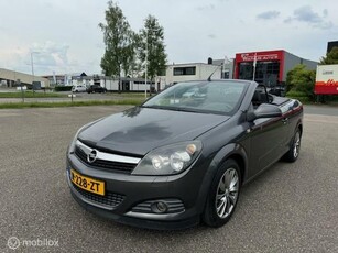 Opel Astra TwinTop 1.6 Edition perfecte staat .