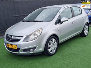 Opel Corsa 1.0-12V '111' Edition NAP!