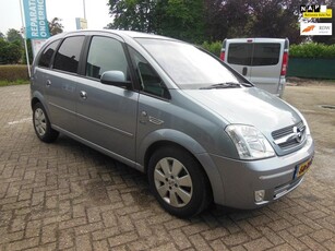 Opel Meriva 1.6-16V Cosmo !!! GERESERVEERD !!! € 1350.-