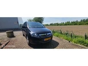 Opel Zafira 1.6 111 years Edition