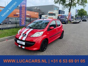 Peugeot 107 1.0-12V XS 2X SLEUTEL NIEUWE APK