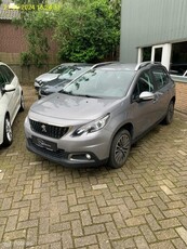 Peugeot 2008 1.2 PureTech Blue Lion