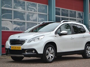 Peugeot 2008 1.2 PureTech Style PANODAK!