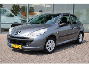 Peugeot 206 + 1.1 XR