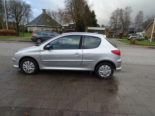 Peugeot 206 1.4 Air-line 3