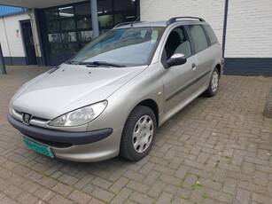 Peugeot 206 SW 1400i 5 DEURS Stationwagen SW