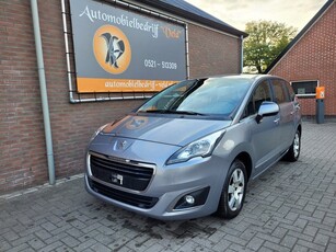 Peugeot 5008 1.2 PureTech Active (motor defect)