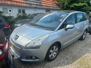 Peugeot 5008 1.6 THP Allure 7p. GOOD OPTIONS PANO