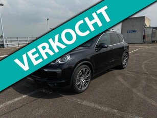 Porsche Cayenne 3.6 S / 420 PK / Pano / Leder / Trekhaak