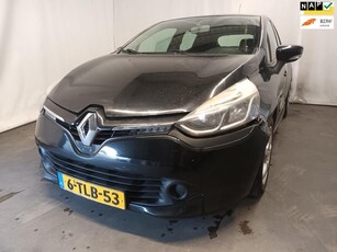 Renault Clio 1.2 Night & Day - Arico - Frontschade