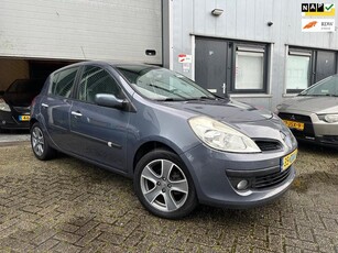 Renault Clio 1.6-16V Dynamique S