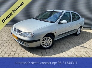 Renault Mégane 1.6-16V Expression (bj 2001)