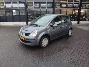 Renault Modus 1.4-16V Air