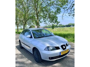 Seat Ibiza 1.4 - LAGE KM NAP -AIRCO -ELEK. RAMEN -APK 01/25