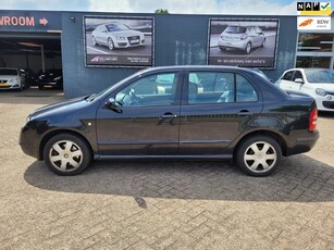 Skoda Fabia 2.0 Elegance - Airco - Cruise - Schuif/kanteldak