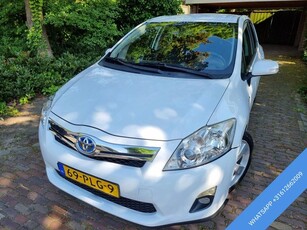 Toyota Auris 1.8 Full Hybrid Dynamic Camera/Lmv 17 inch