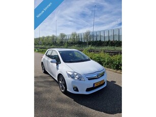 Toyota Auris 1.8 Full Hybrid Executive (bj 2012, automaat)