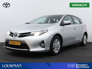 Toyota Auris 1.8 Hybrid Aspiration Limited | Navigatie | Camera | LM Velgen |