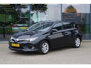 Toyota Auris 1.8 Hybrid Volcano Edition, Navigatie, Cruise