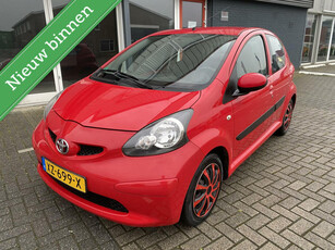 Toyota Aygo 1.0-12V +