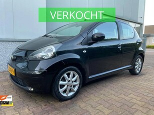 Toyota Aygo 1.0-12V VERKOCHT! ( Airco + Stuurbekr + 5 Drs