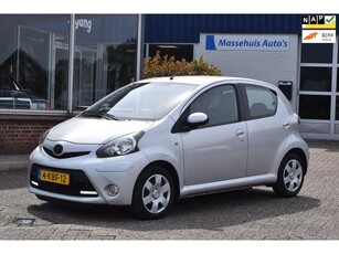 Toyota Aygo 1.0 VVT-i Aspiration 61.000km Airco 5drs LED