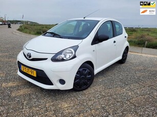 Toyota Aygo 1.0 VVT-i Now / Airco / 95.000 Km /