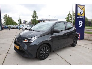 Toyota Aygo 1.0 VVT-i x-Fun Sparco Airco, 5drs, NL auto