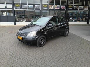 Toyota Yaris 1.0 VVT-i Idols MMT Automaat