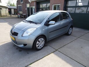 Toyota Yaris 1.3 VVTi Sol MMT