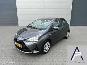 Toyota Yaris 1.5 Hybrid automaat navi Airco camera