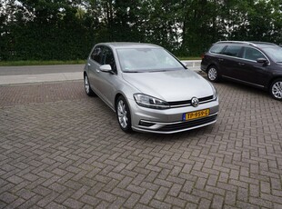 Volkswagen Golf 1.0 TSI Comfortline Business STOELVERWARMING CLIMA NAVI CARPLAY