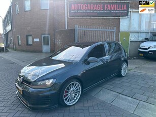 Volkswagen Golf 2.0 TSI GTI