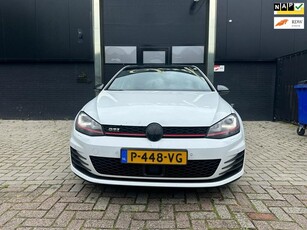 Volkswagen Golf 2.0 TSI GTI Performance