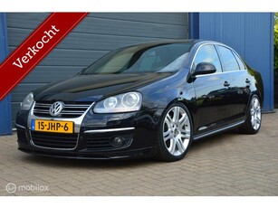 Volkswagen Jetta 2.0 TFSI Sportline Business