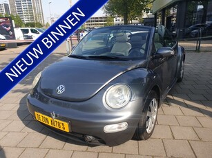 Volkswagen New Beetle Cabriolet 1.6 Highline . (bj 2005)