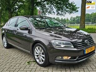 Volkswagen Passat 1.4 TSI Highline BlueMotion Automaat zeer