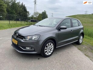 Volkswagen POLO 1.2 TSI Comfortline Business R 2017 5 drs