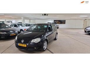 Volkswagen Polo 1.4-16V Comfortline nieuwe apk schijven en