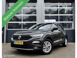 Volkswagen T-Roc 1.0 TSI Style Business NAVIPDCCRUISE