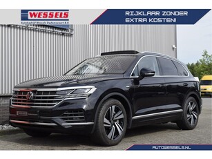 Volkswagen Touareg 3.0 TSi eHybrid 4MOTION Panorama, Head