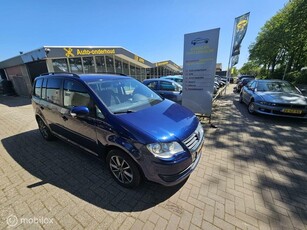 Volkswagen Touran 1.4 TSI Highline XENON//NL AUTO