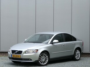 Volvo S40 2.0 Sport Trekhaak / Parkeersensoren / Cruise