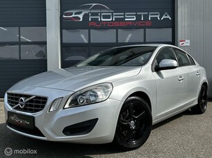 Volvo S60 2.0T Intro Edition Navi Aut. Trekhaak NAP 203pk!