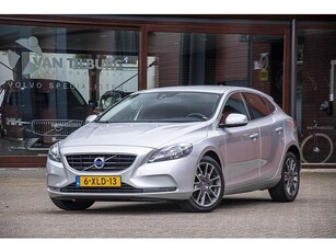 VOLVO V40 1.6 T2 MOMENTUM