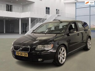 Volvo V50 2.4 Edition II AIRCO PSENSOR LEDER CRUISE TREKHAAK