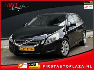 Volvo V60 1.6 T3 Kinetic NAVI/CRUISE/6-BAK/AIRCO NETTE