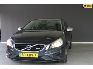 Volvo V60 1.6 T3 R-Design