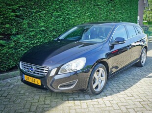 Volvo V60 1.6 T3 Summum | RIEM VERV | SCHUIFDAK | CAMERA