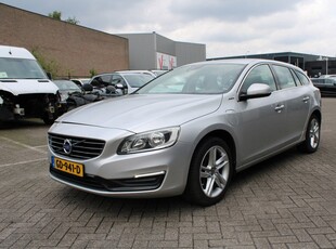 Volvo V60 2.4 D6 AWD Plug-In Hybrid Momentum | CILINDERKOP LEKT! | Climate | Cruise | Navi | Stoelverwarming |